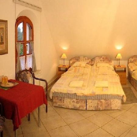 Hotel-Pension Residenz Balatonakali Экстерьер фото